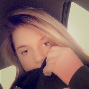 Meet your Posher, Mackenzie